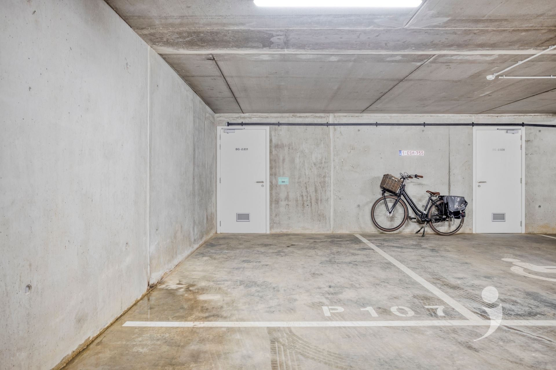  for sale in LEUVEN