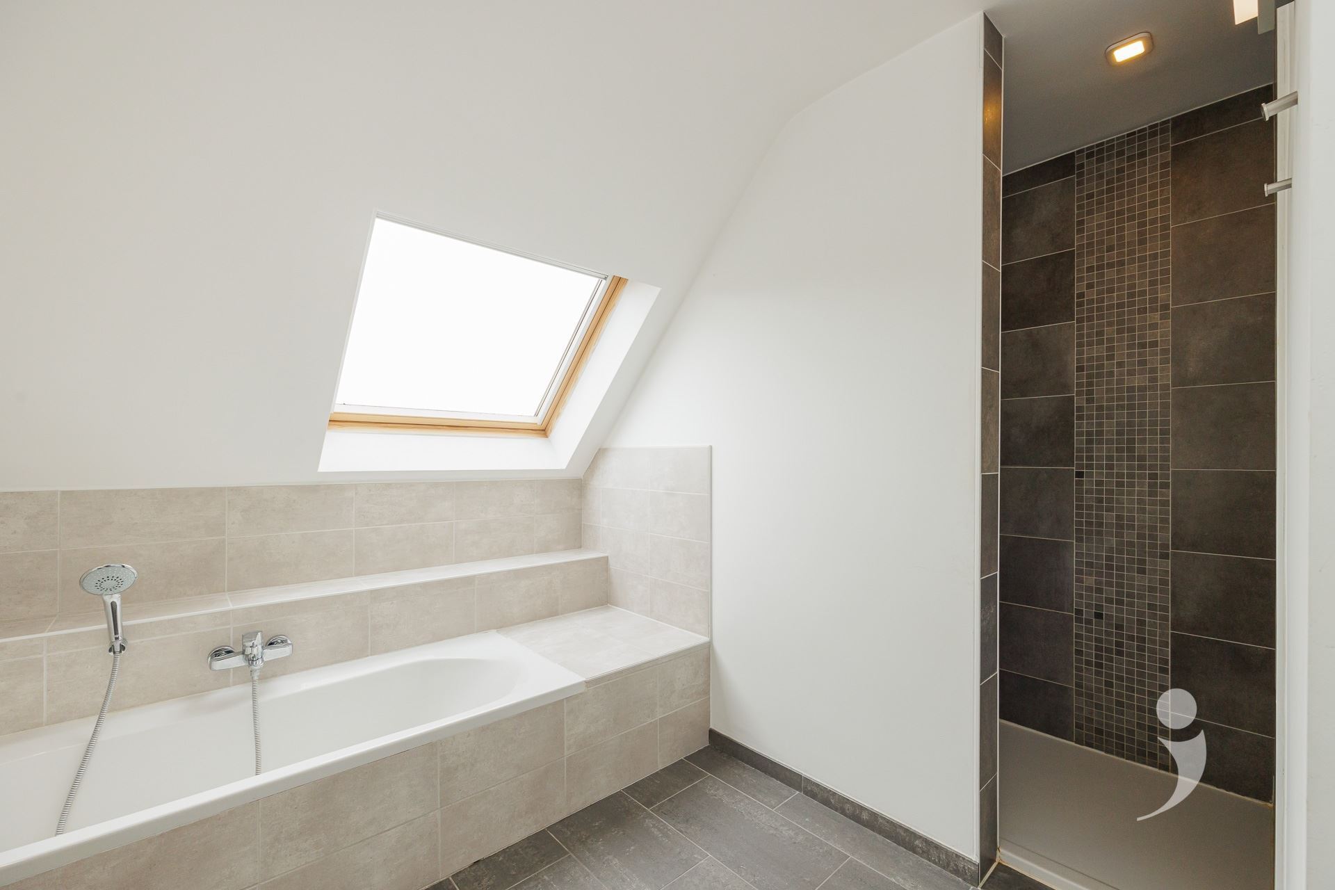 Apartment for sale in NIEUWRODE