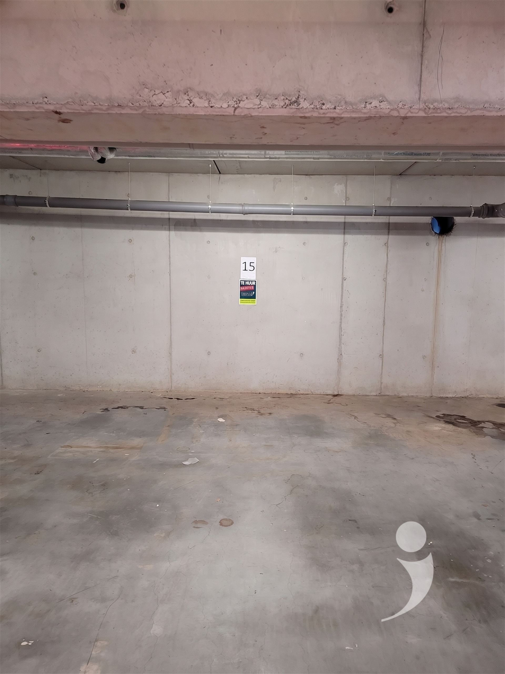 Binnenstaanplaats te huur in LEUVEN