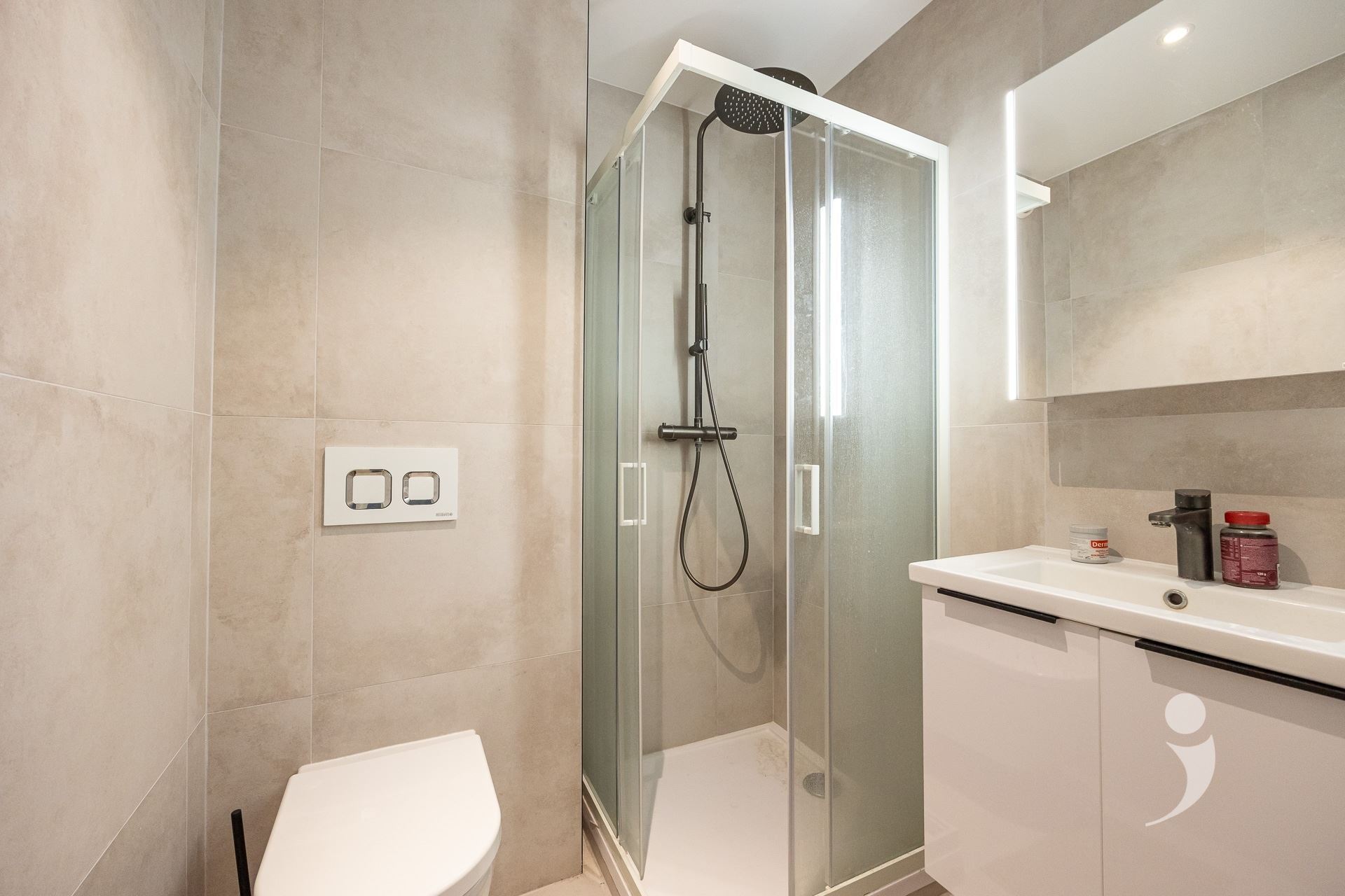 Dorm room for sale in LEUVEN