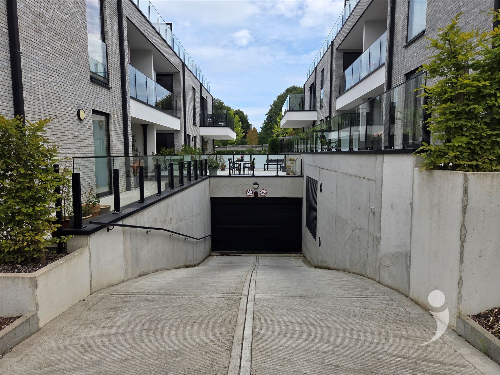 Garage / parking te huur in TIELT