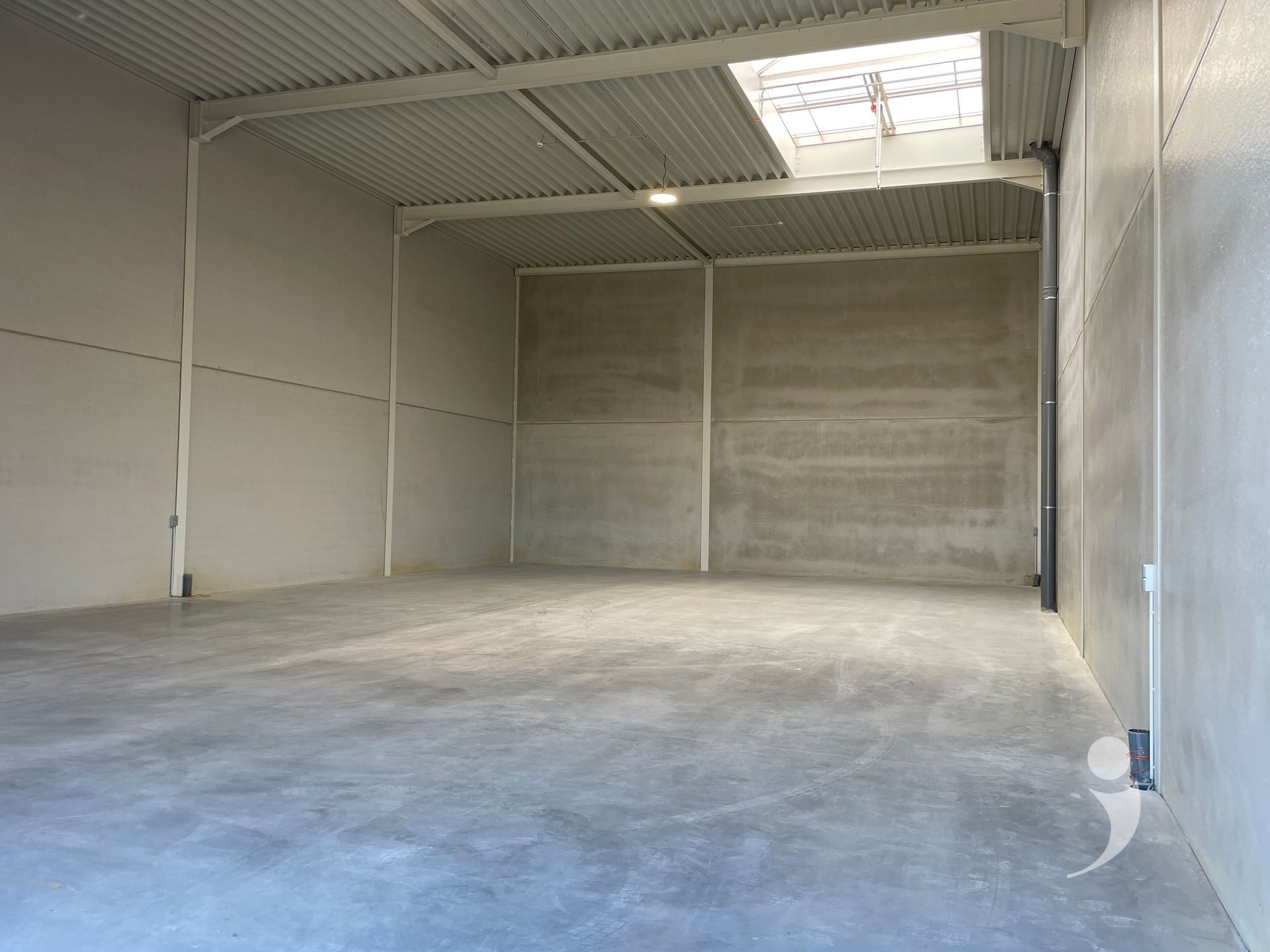 Industrieel gebouw te huur in HERENT