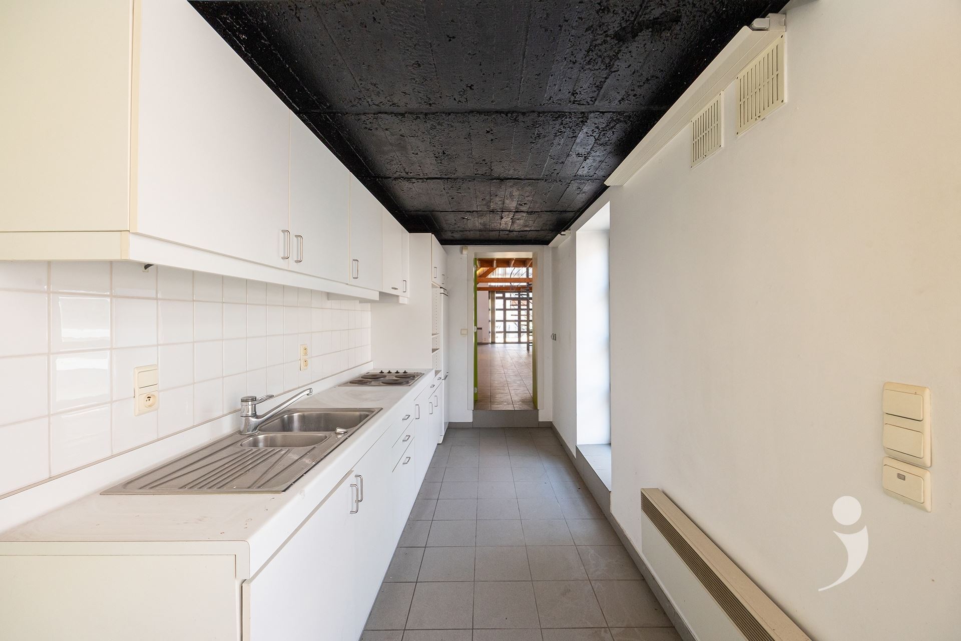 Kantoor te koop in KESSEL-LO
