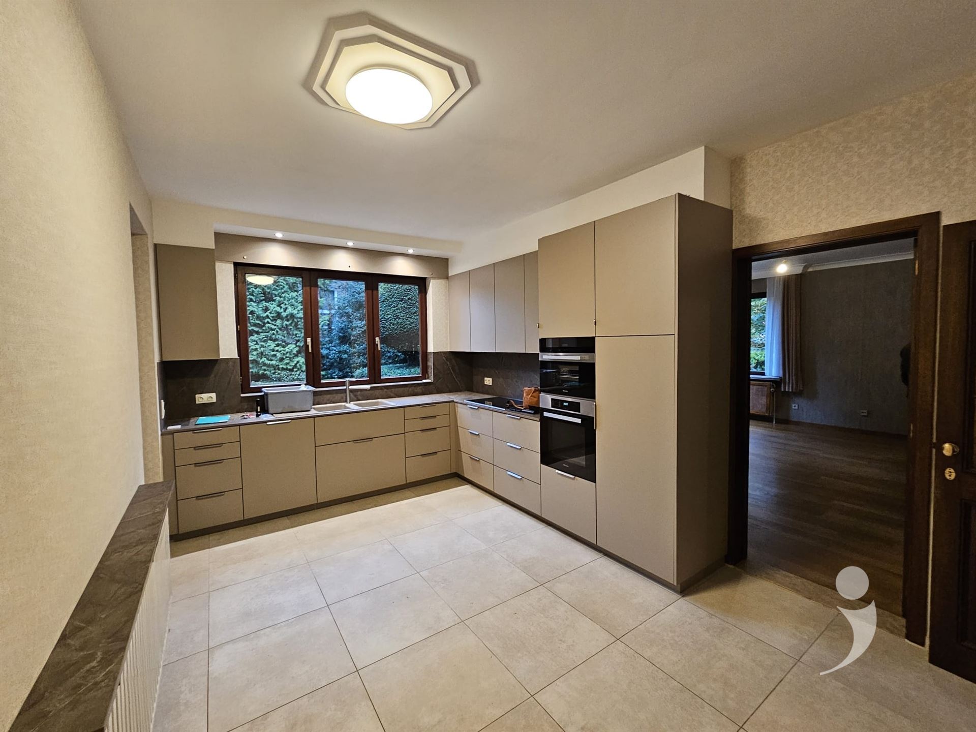 Villa/House/Farm for rent in LEUVEN