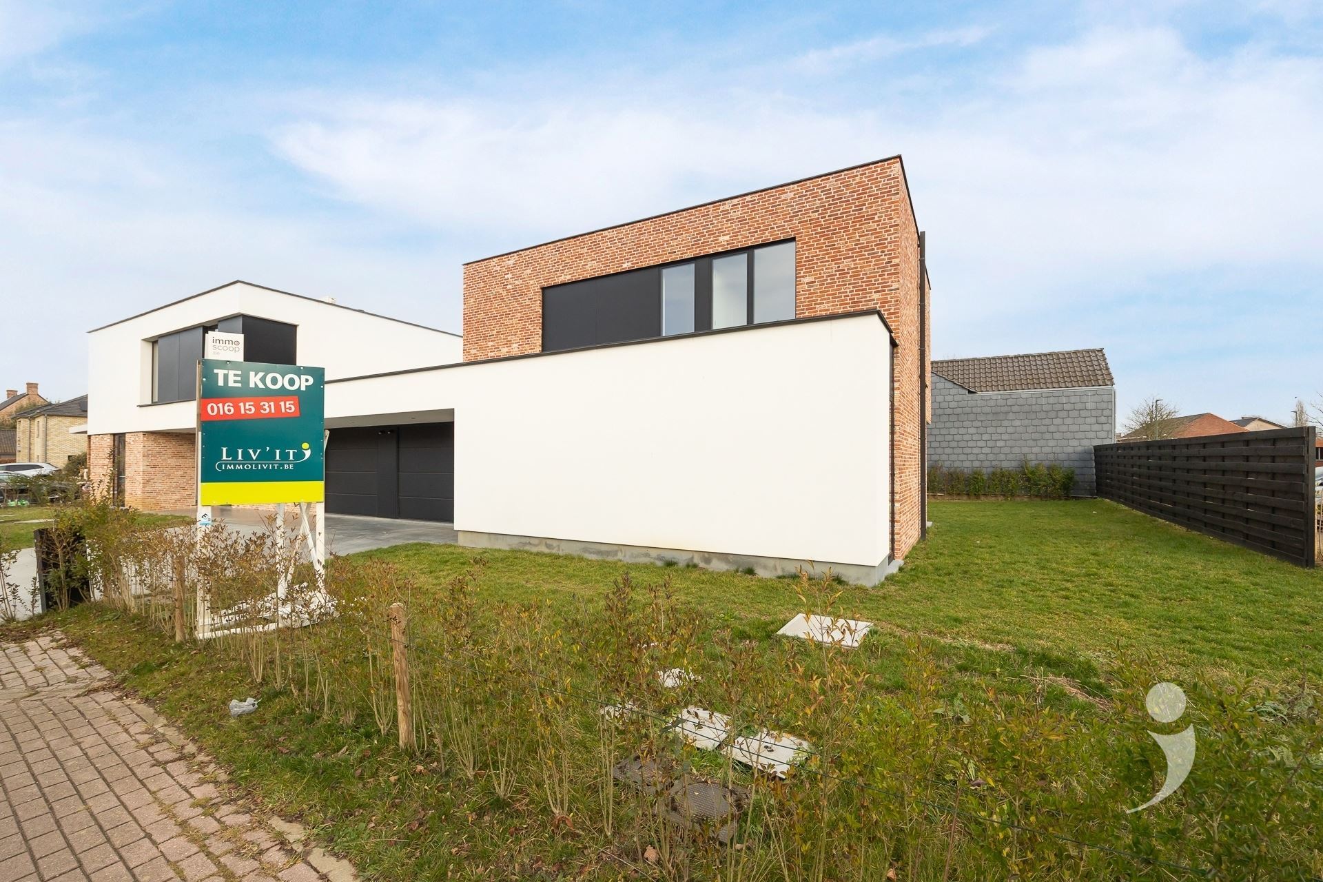 Villa/House/Farm for sale in HOUWAART