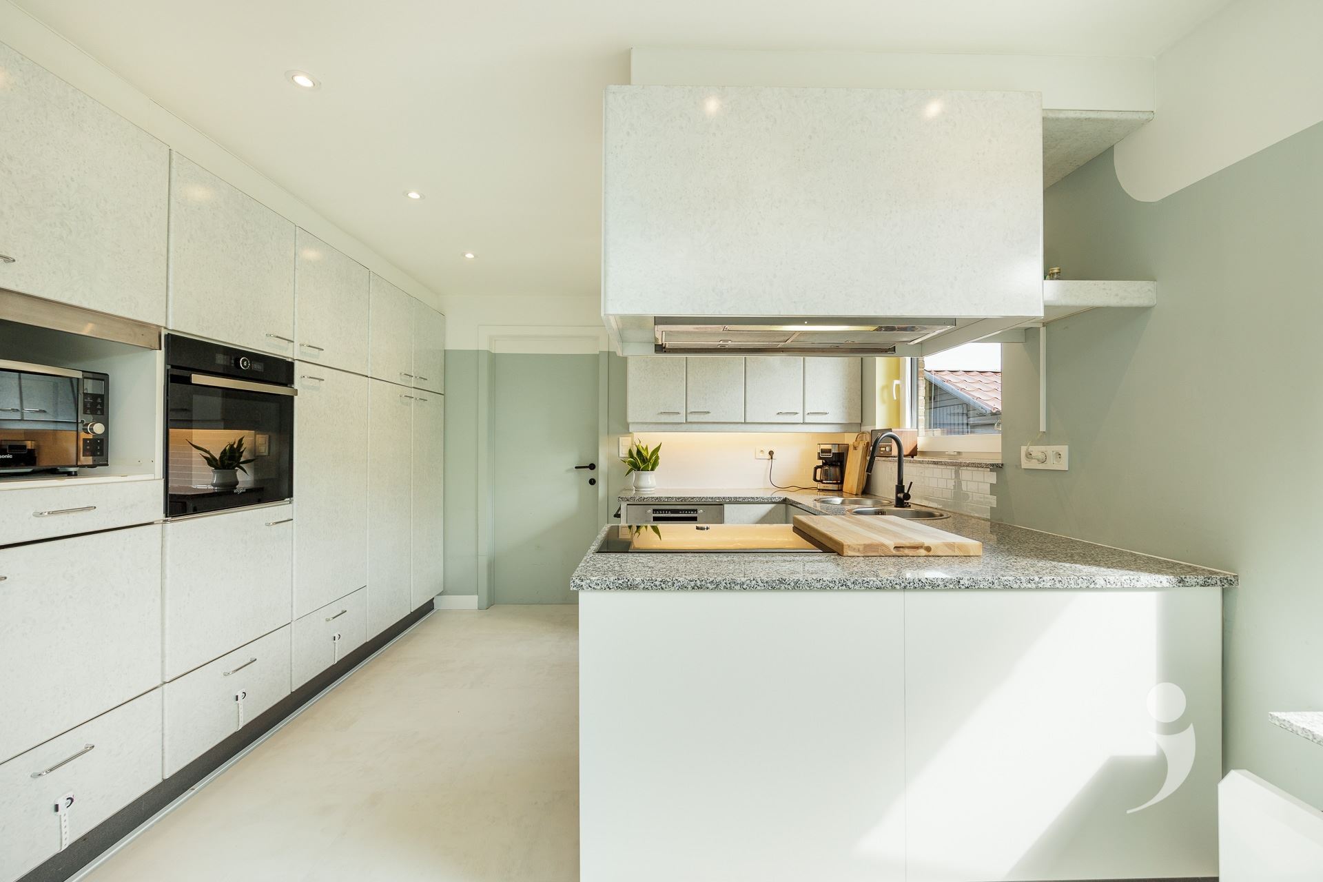 Villa/House/Farm for sale in LANGDORP