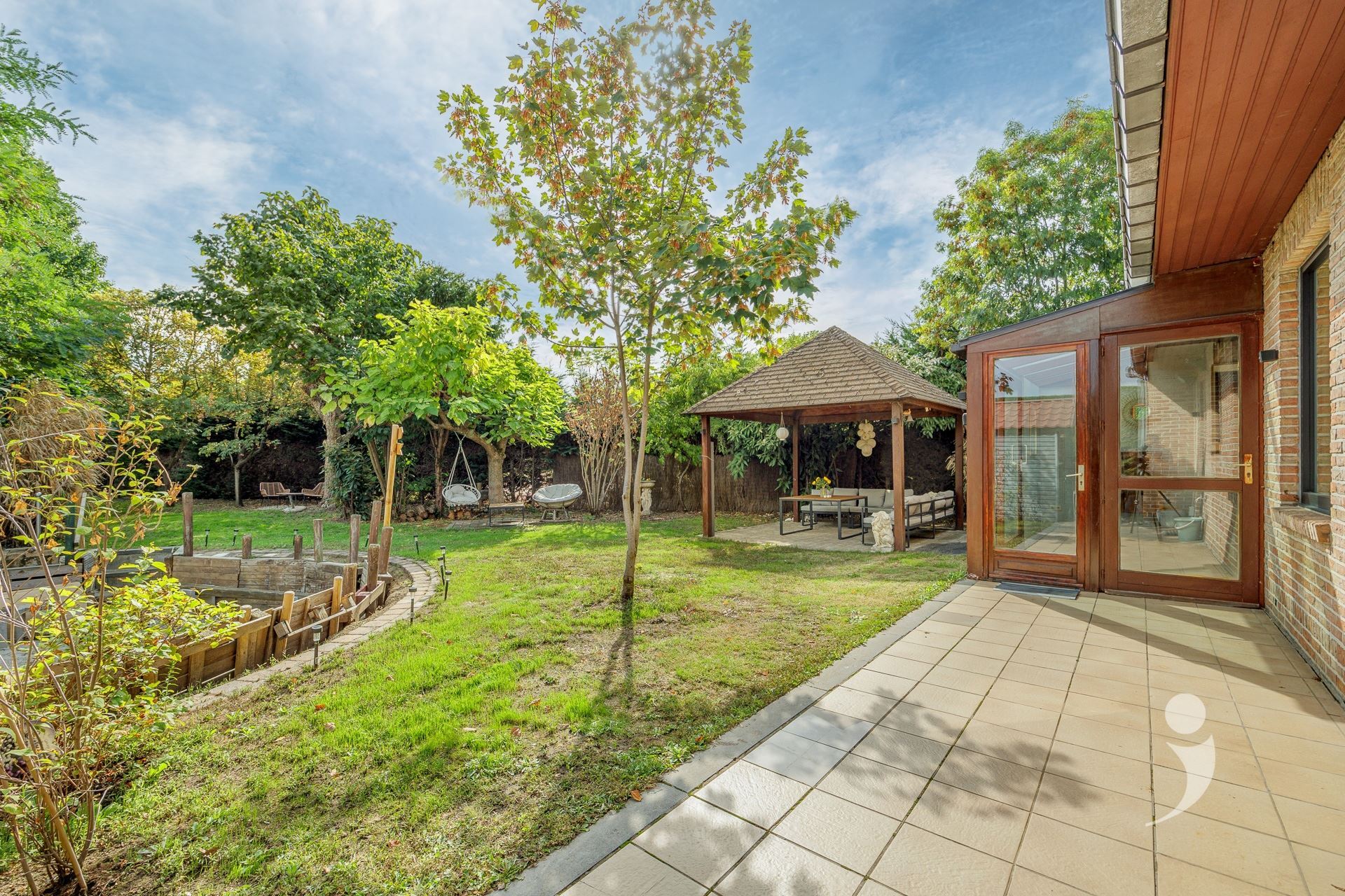 Villa/House/Farm for sale in LANGDORP