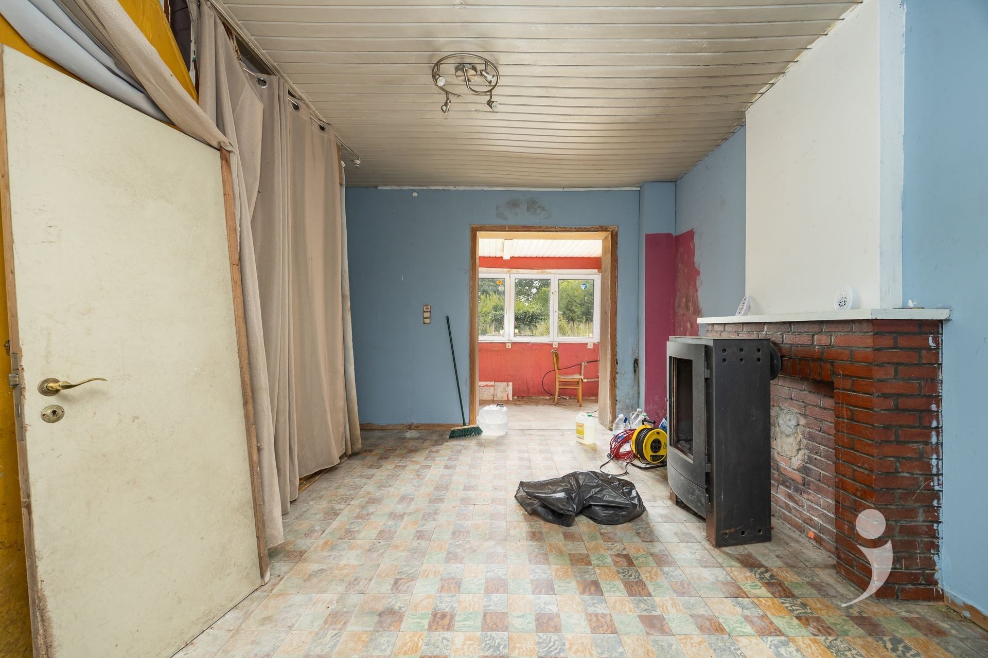 Villa/House/Farm for sale in LOVENJOEL