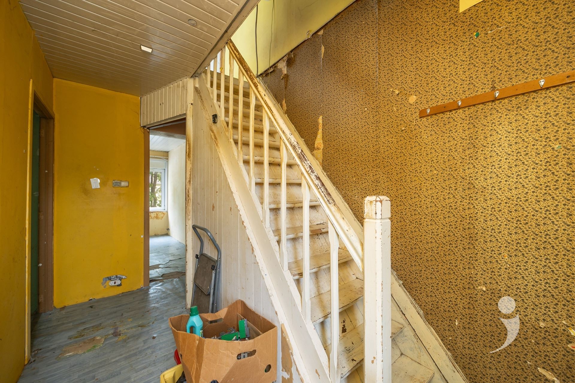 Villa/House/Farm for sale in LOVENJOEL