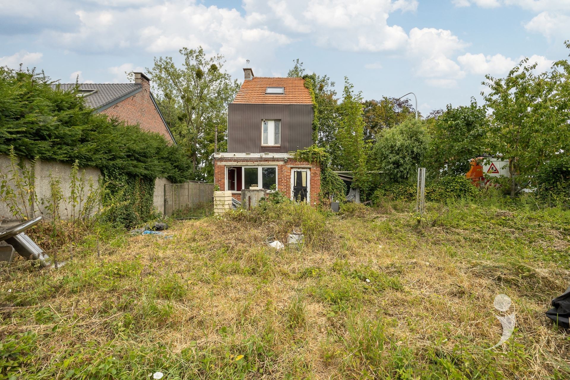 Villa/House/Farm for sale in LOVENJOEL