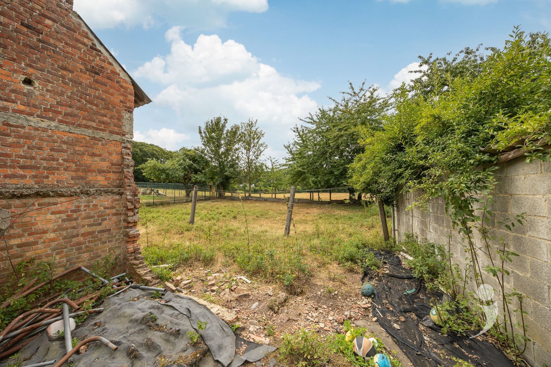 Villa/House/Farm for sale in LOVENJOEL