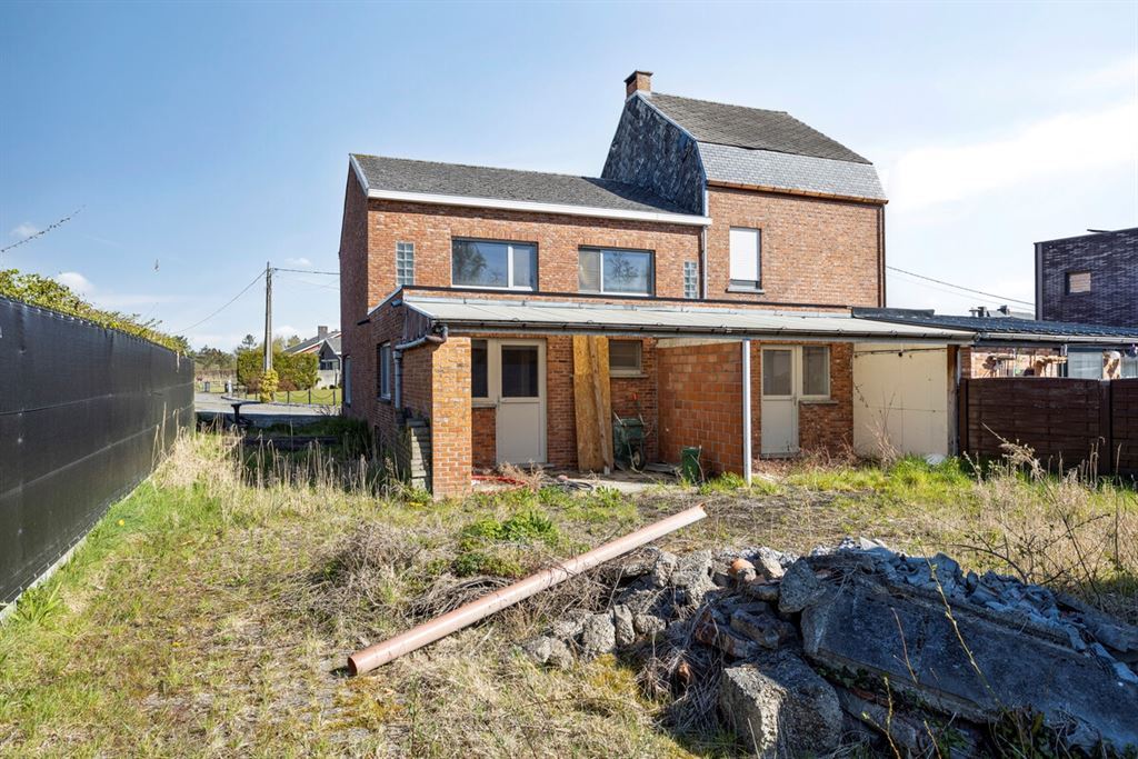 Villa/House/Farm for sale in RAMSEL