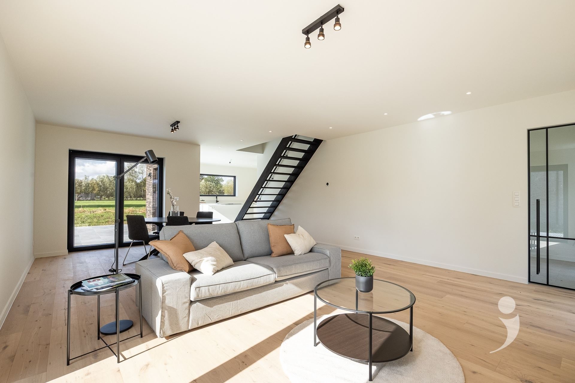 Villa/House/Farm for sale in RAMSEL