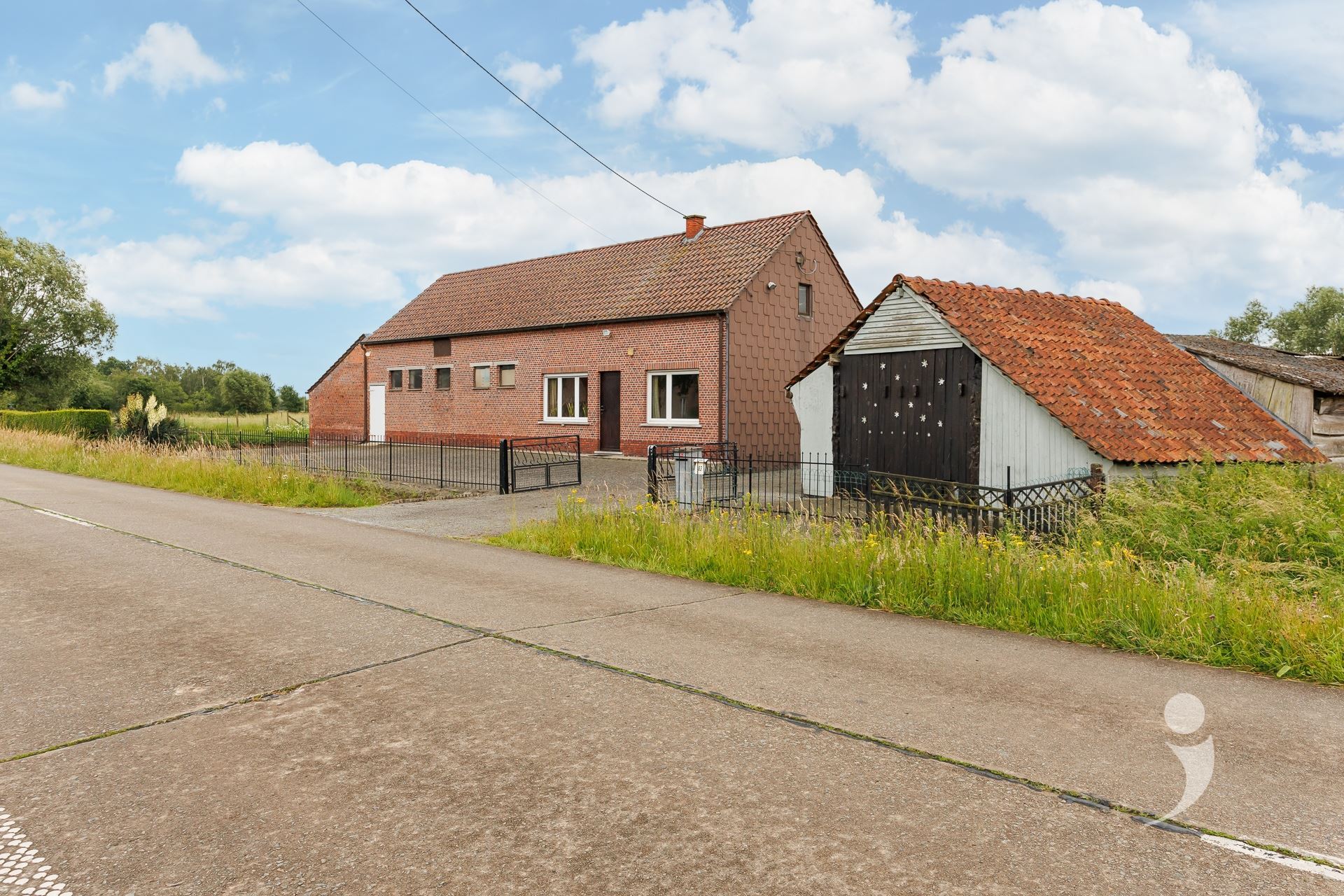 Villa/House/Farm for sale in RIJMENAM