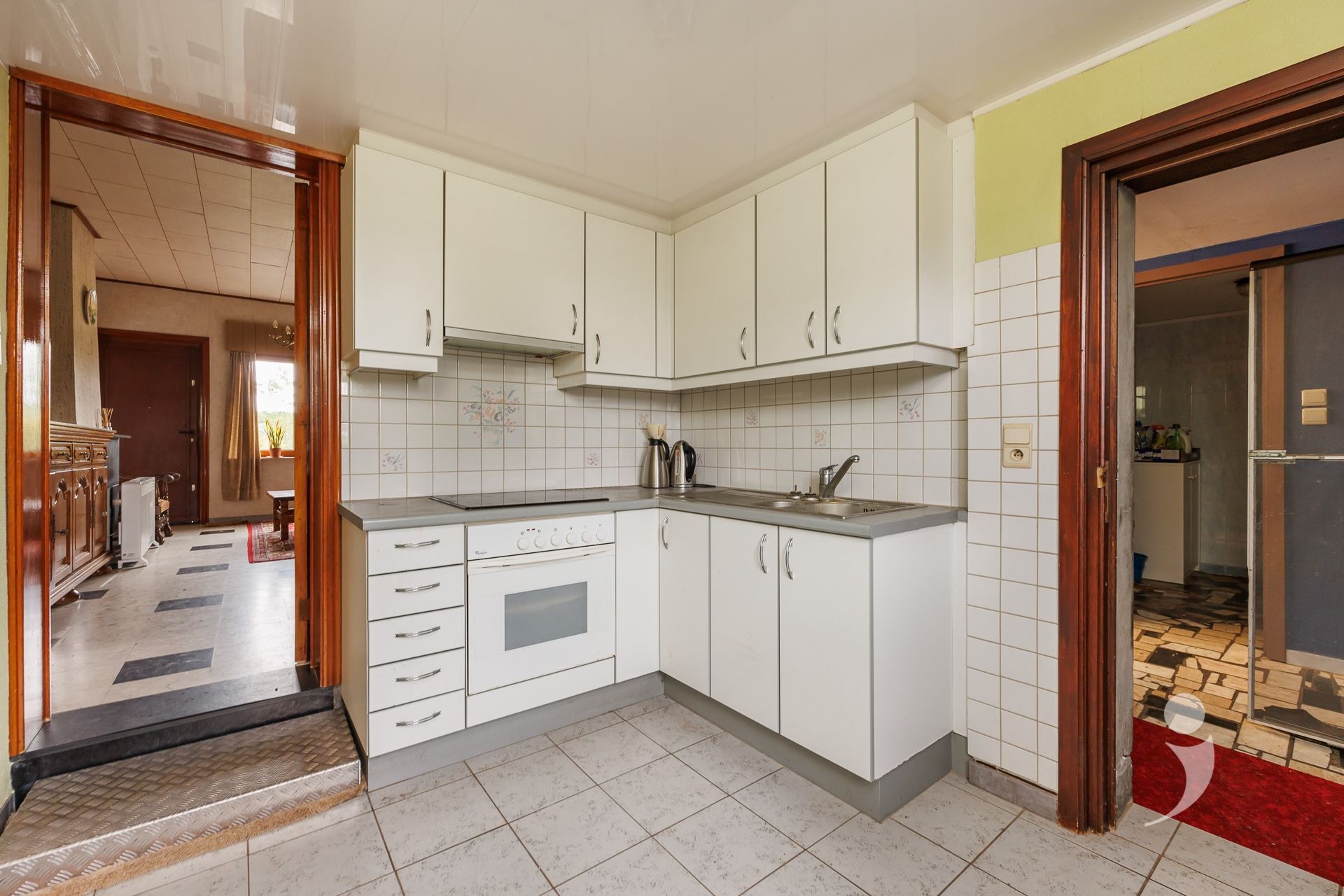 Villa/House/Farm for sale in RIJMENAM