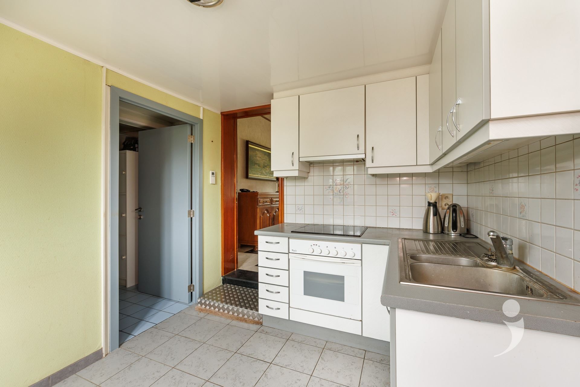 Villa/House/Farm for sale in RIJMENAM