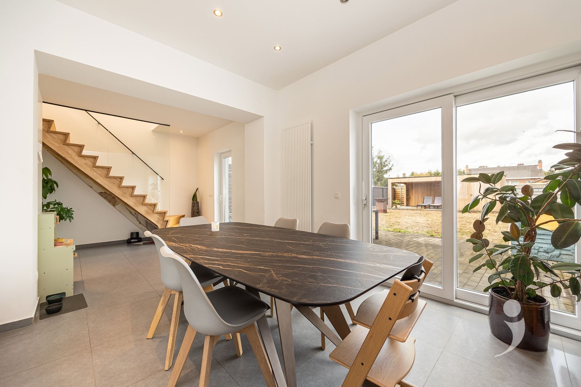 Villa/House/Farm for sale in TESTELT