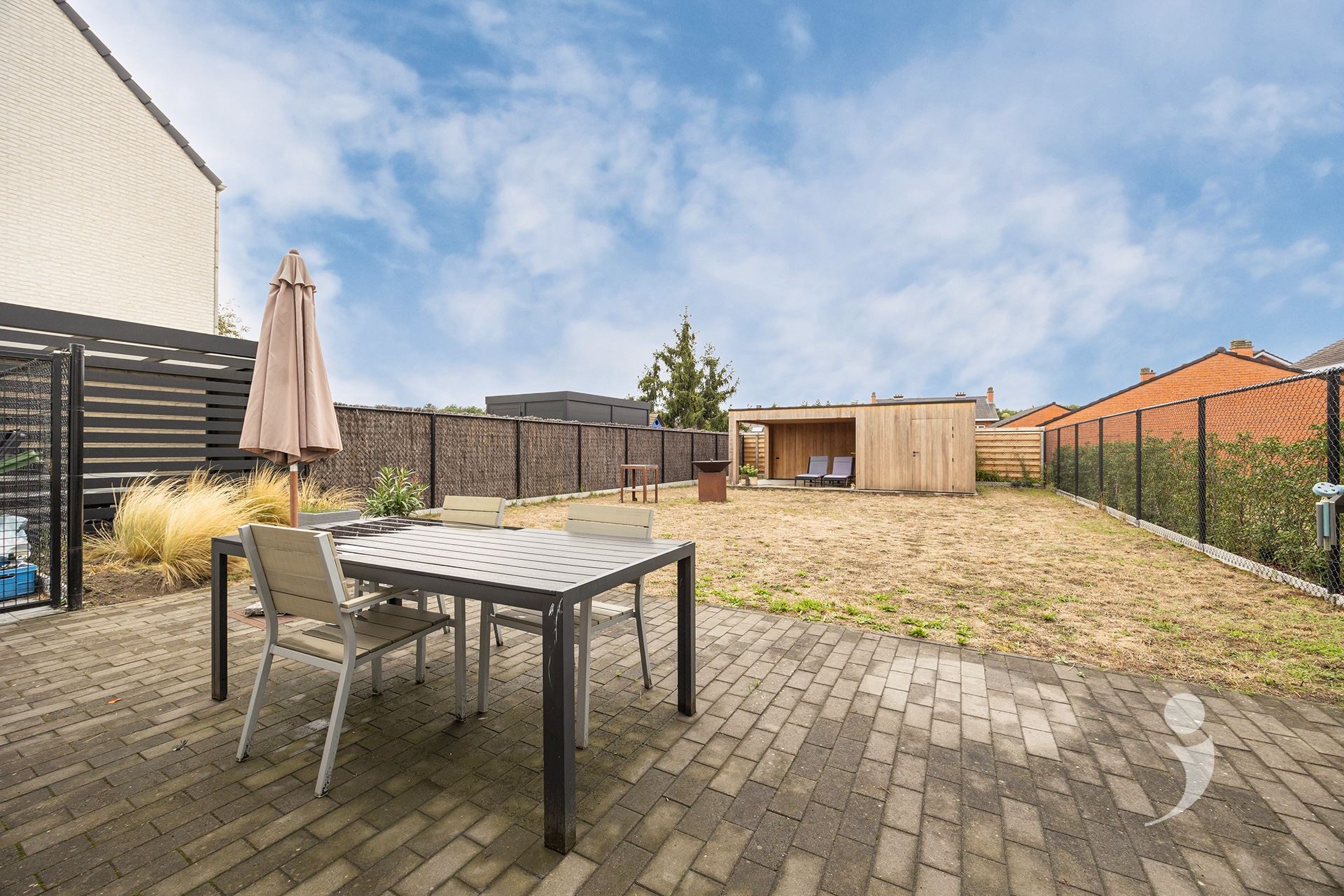 Villa/House/Farm for sale in TESTELT